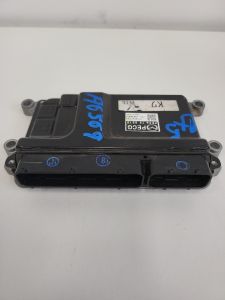2015 mazda CX-5 Computer  Engine ECU PECG18881D