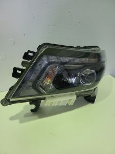 NISSAN NAVARA NP300 2020 SL/ST/ST-X RIGHT LED HEADLIGHT 260605JT0A