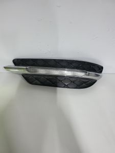 MERCEDES-BENZ C-CLASS W204 Right Fog Light Grille Cover and lamp A2048803324