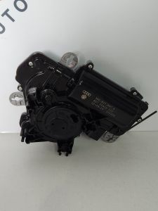 Volkswagen Passat B8 tailgate trunk soft close motor 3G0827887A 2017