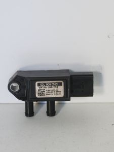 Exhaust Pressure Sensor 0986280715 Bosch 03L906051D 03L906051B