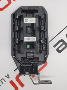 2014 - 2018 BMW X5 F15 OEM FRONT FUSE RELAY BOX 936037101