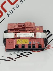 06-13 BMW E82 E84 E90 Battery Power Distribution Junction Box 6942912-08