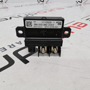 Mercedes-Benz A CLASS W176 Backup Battery Relay A0009822023