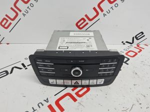  MERCEDES CLA GLA   A CLASS  HEAD UNIT W176  RADIO CD DVD SAT TV A2469008819 A2469009219 A2469001021