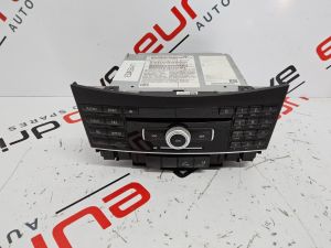 Mercedes Benz W212 W207 E-CLASS CD RADIO NAVIGATION HEAD UNIT 2129004108 A229006609 A2129008309 A2129004312