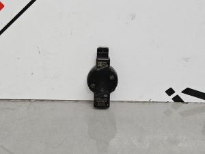 2017-2020 BMW 440I F36 WINDSHIELD RAIN AND LIGHT SOLAR SENSOR 6814596-01 
