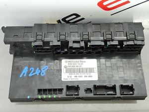 2006 MERCEDES W209 W203 CLK REAR SAM MODULE FUSE BOX 2095451501 A248