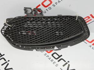 W117 W246 B CLASS  CLA 2017 FRONT BUMPER GRILLE LEFT  A1178852222 A246