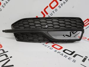 2014 2017 AUDI A3 8V FRONT BUMPER RIGHT SIDE GRILLE 8V3807682G A226