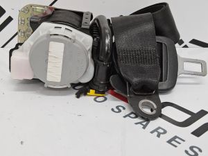 2015 AUDI A3 S3 RS3 8V RIGHT FRONT SEAT BELT BLACK 8V5857706E A224