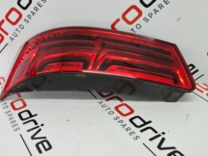 2019 AUDI Q7 RIGHT TAILLIGHT 4M, IN LIFTGATE, OPT 8SK 4PIN 4M0945094C
