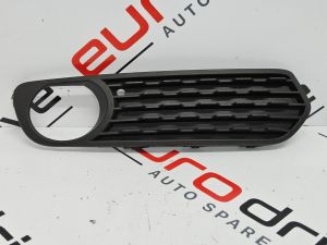 BMW 1Series front right hand bumper grille 2015 F20 F21 51117245870