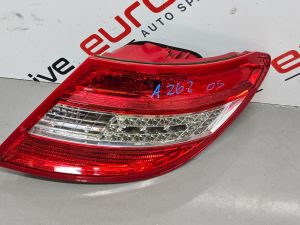 2008 MERCEDES W204 C CLASS RIGHT TAILIGHT A2048202064 A2049068802 A262