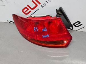 2007 AUDI A3 8P 5 DOOR  LEFT TAILGHT 8P4945095C