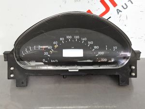Mercedes A Class W168  2002 Instrument Cluster A1685408811 09055719902