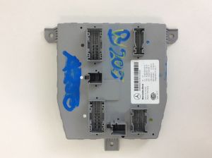 Mercedes Benz C GLC W253 W205 63 AMG Front SAM Control Module Unit A2059009321