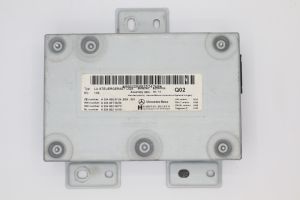 Mercedes W164 Media Interface Control Module in Glovebox A2049005704