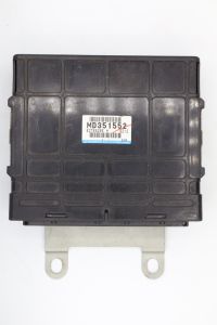 1998-2003 Mitsubishi Mirage Lancer CE ECU ECM PCM Engine Computer MD351552