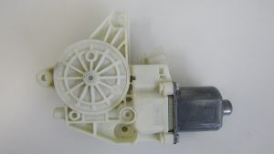 08-16 Mercedes W212 E350 W204 Rear Left Side Door Window Regulator Motor A2048200542