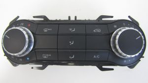 Mercedes-Benz W176 W246 A-B-CLASS GLA CLIMATE CONTROL PANEL A2469002208 A223