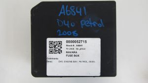 NISSAN NAVARA 09/05-12/11 FUSE BOX D40 LEFT SIDE PETROL 284B7-EB31B 10276