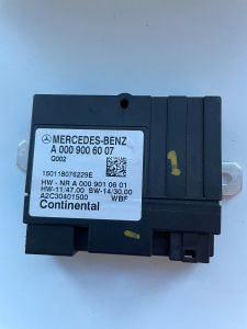 Mercedes Benz W205 C Control Unit ECU Petrol Fuel Pump A0009006007
